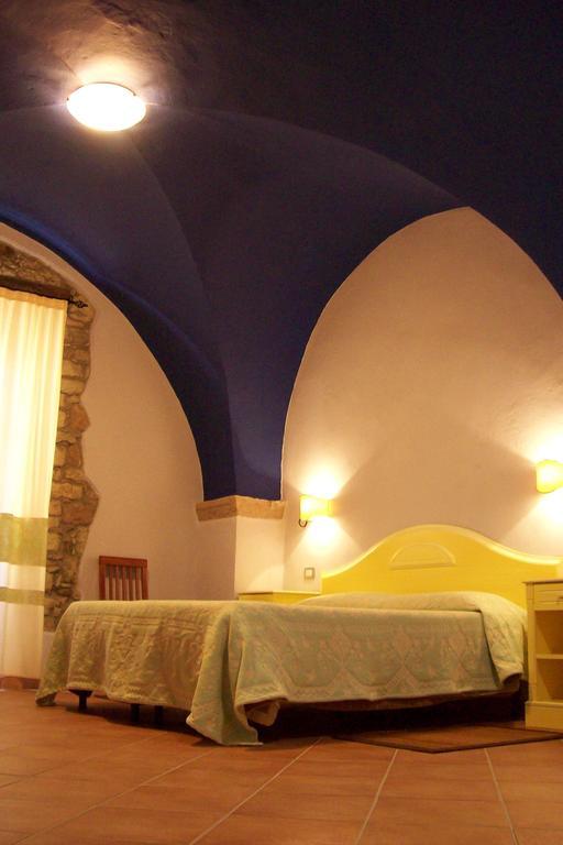 Sa Balza Guest House Bosa Eksteriør bilde