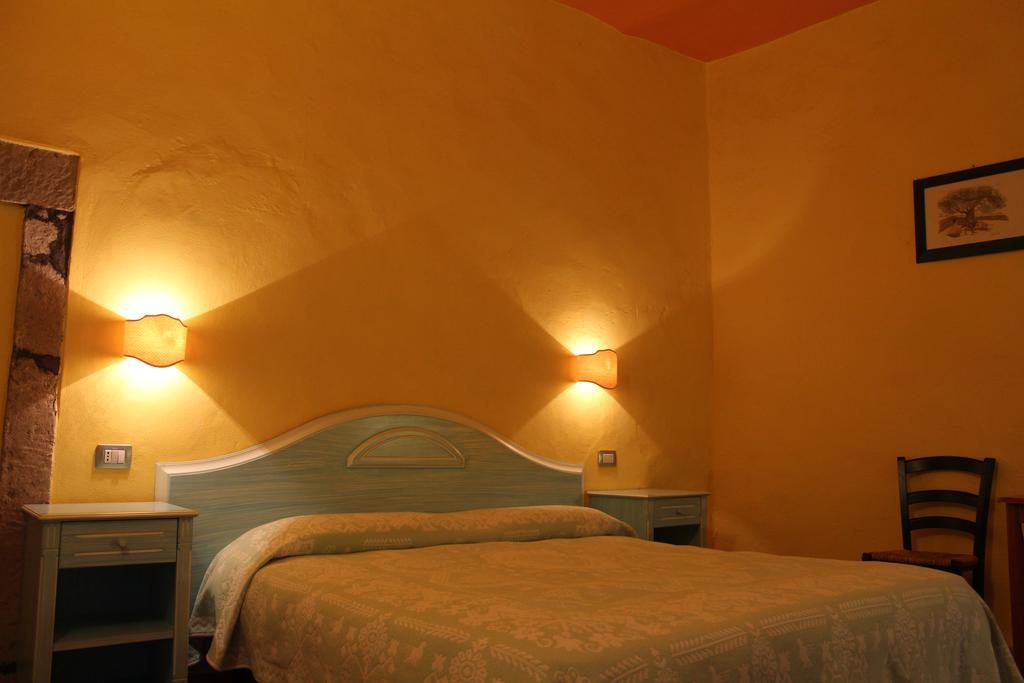 Sa Balza Guest House Bosa Eksteriør bilde