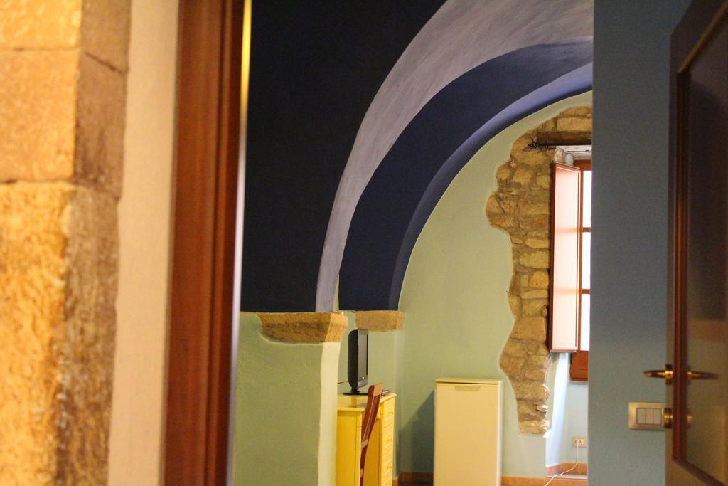 Sa Balza Guest House Bosa Eksteriør bilde