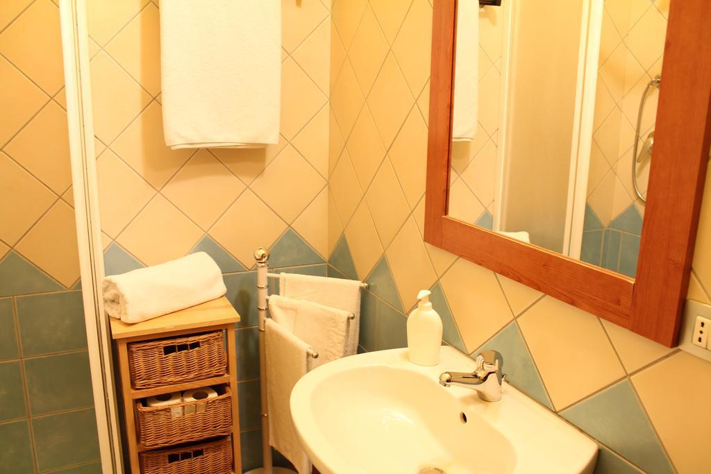 Sa Balza Guest House Bosa Eksteriør bilde