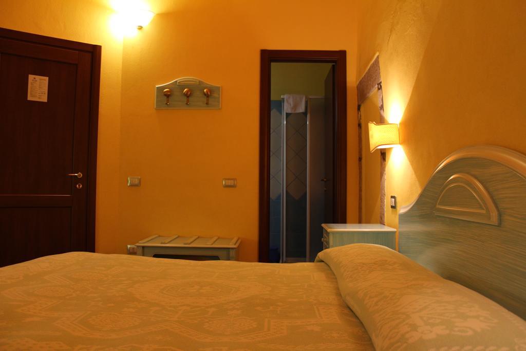 Sa Balza Guest House Bosa Eksteriør bilde