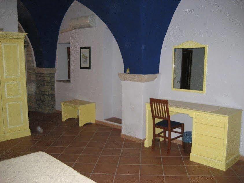 Sa Balza Guest House Bosa Eksteriør bilde