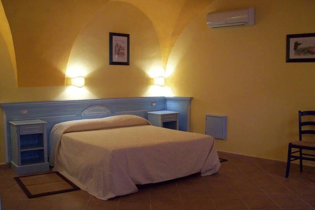Sa Balza Guest House Bosa Eksteriør bilde