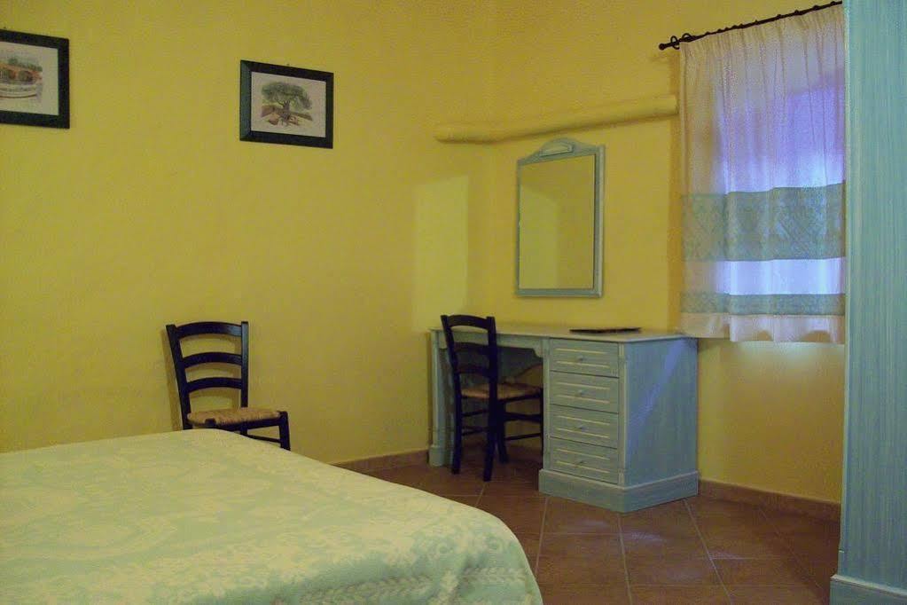 Sa Balza Guest House Bosa Eksteriør bilde